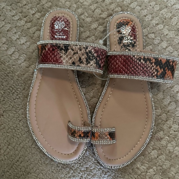 GC Shoes Women's Brown and Orange Flipflops - Picture 2 of 4